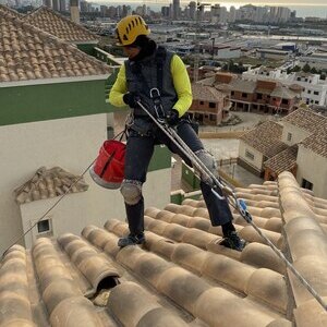 Empresa De Trabajos Verticales Y En Altura Bravo Verticales